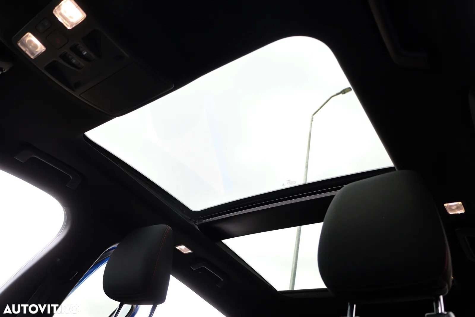Ford Focus 1.0 EcoBoost Start-Stopp-System ST-LINE DESIGN - poza 9